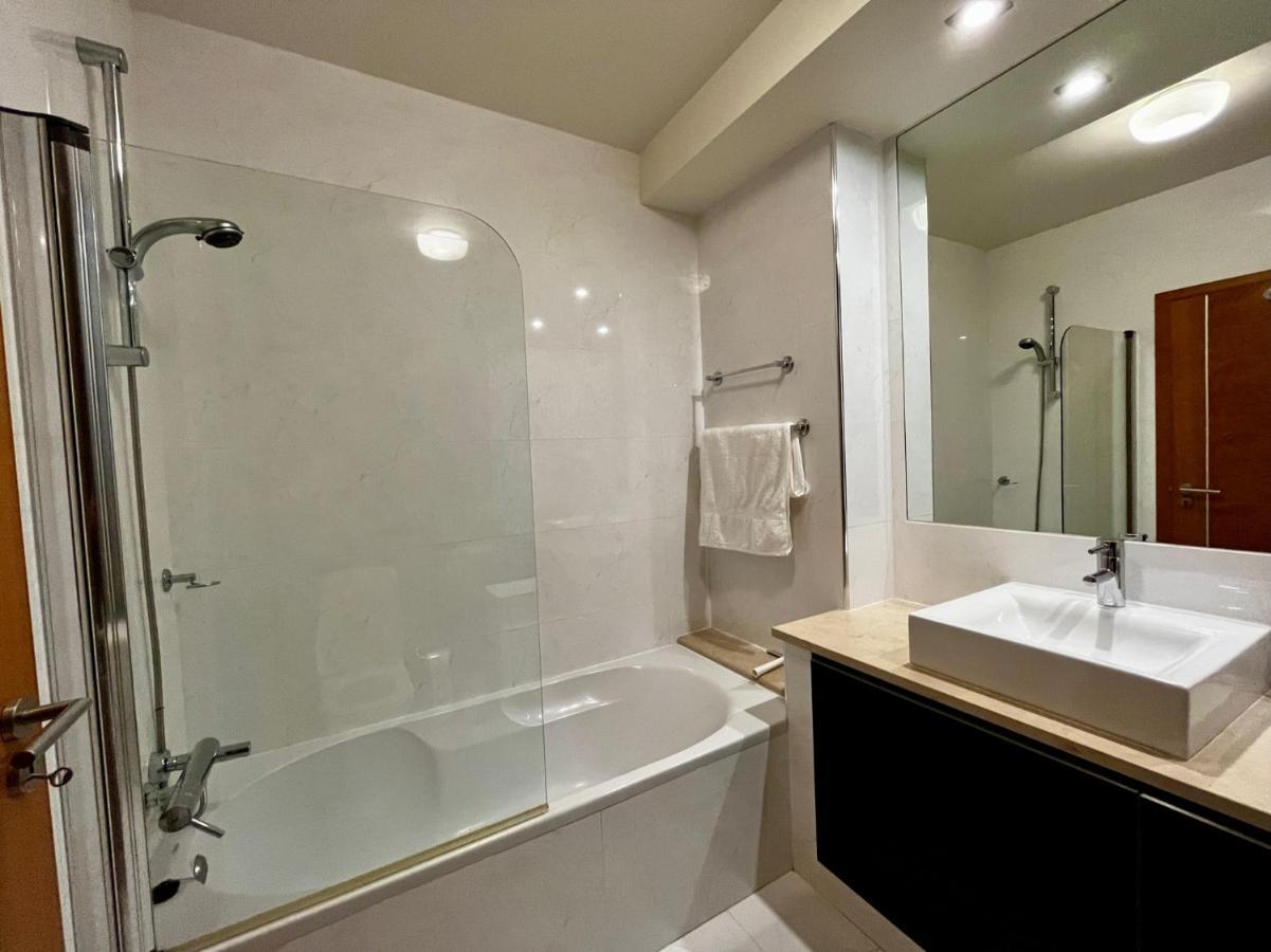 E&M Apartment Luz Luaran gambar